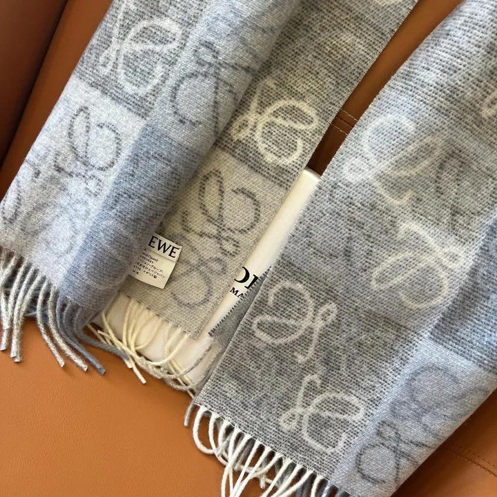 スーパーコピー ロエベ マフラー