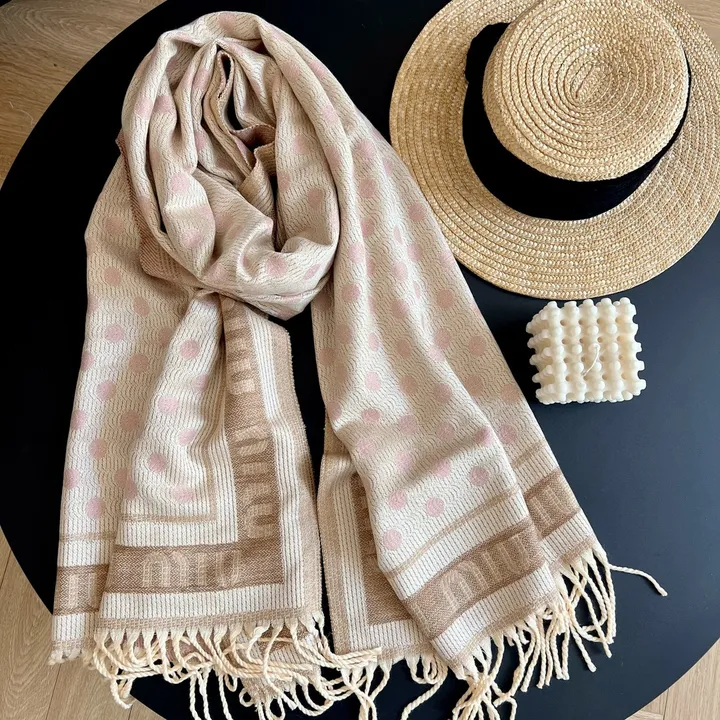 スーパーコピー ミュウミュウ マフラー