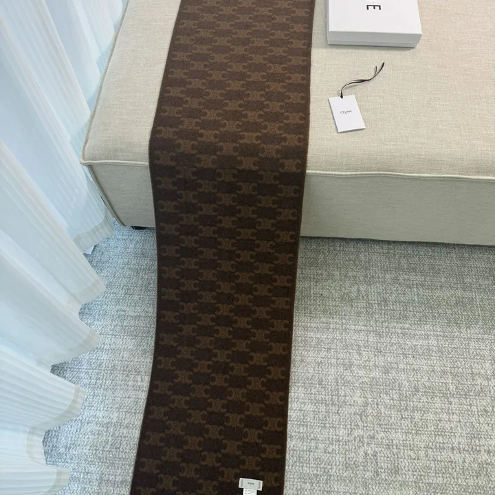 スーパーコピー セリーヌ マフラー