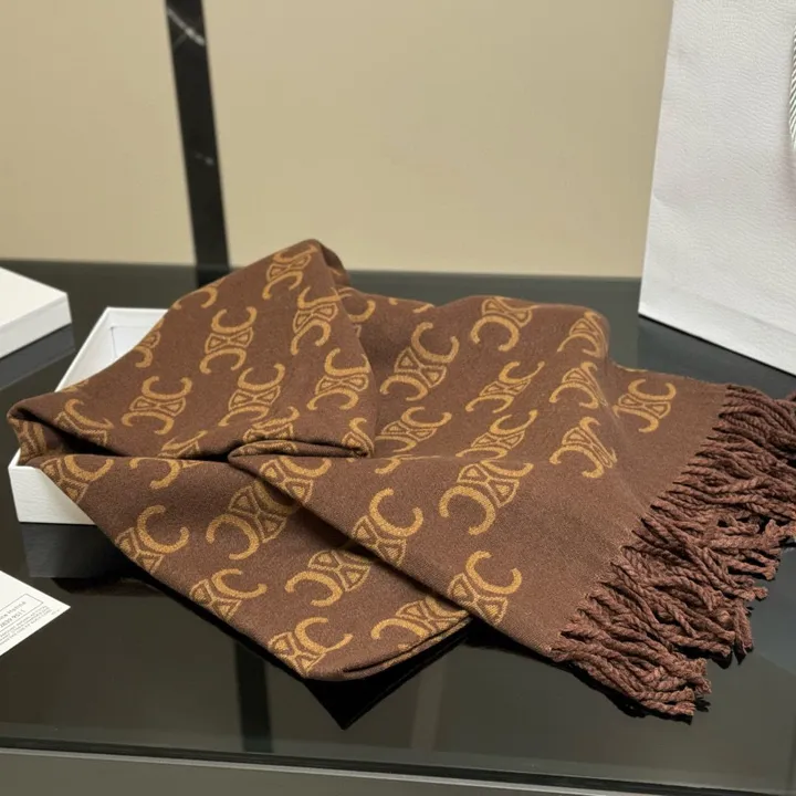 スーパーコピー セリーヌ マフラー