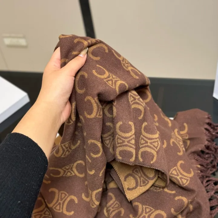 スーパーコピー セリーヌ マフラー