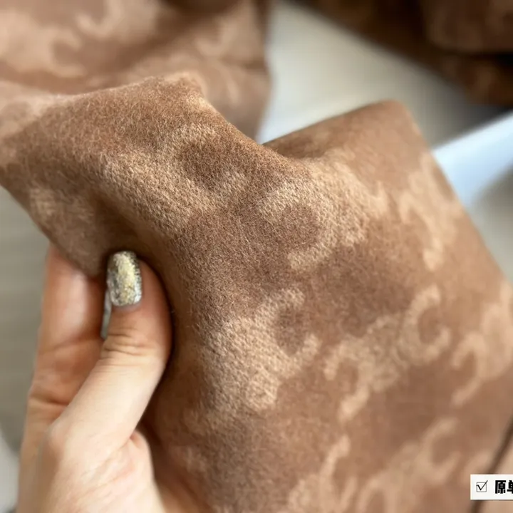 スーパーコピー セリーヌ マフラー