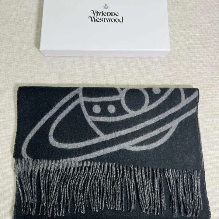 スーパーコピー ヴィヴィアン・ウエストウッド マフラー
