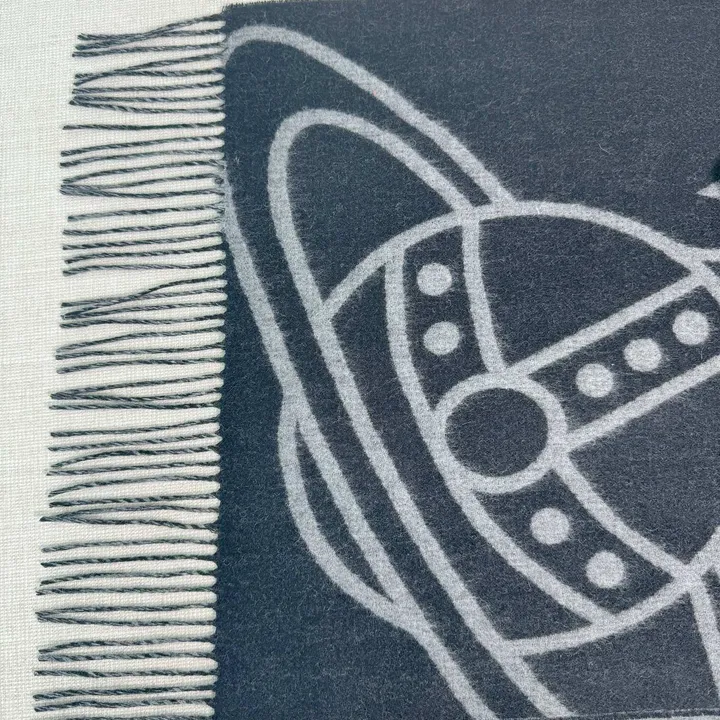 スーパーコピー ヴィヴィアン・ウエストウッド マフラー