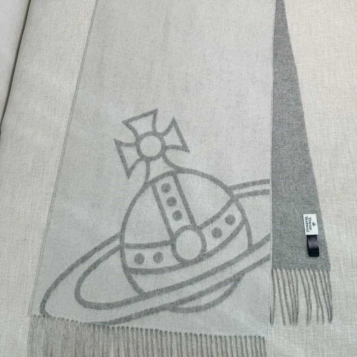 スーパーコピー ヴィヴィアン・ウエストウッド マフラー