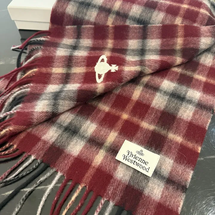 スーパーコピー ヴィヴィアン・ウエストウッド マフラー