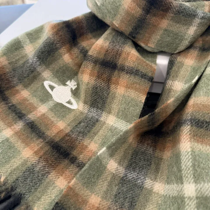 スーパーコピー ヴィヴィアン・ウエストウッド マフラー