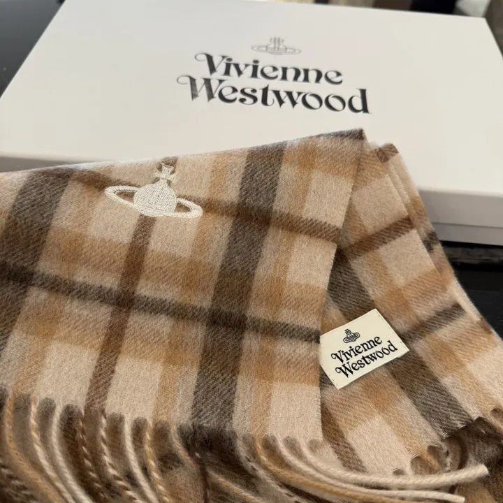 スーパーコピー ヴィヴィアン・ウエストウッド マフラー