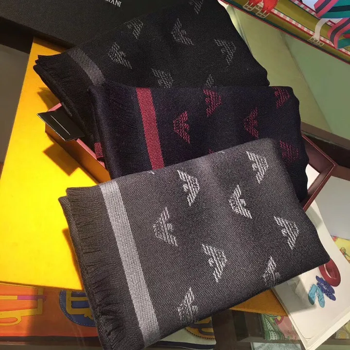 スーパーコピー フェンディ マフラー