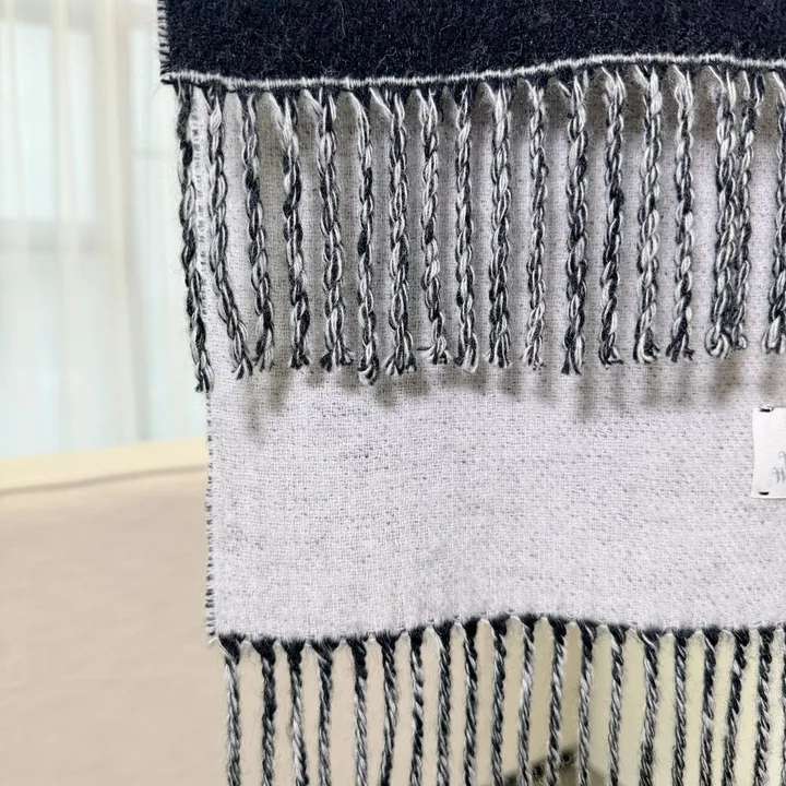 スーパーコピー ヴィヴィアン・ウエストウッド マフラー