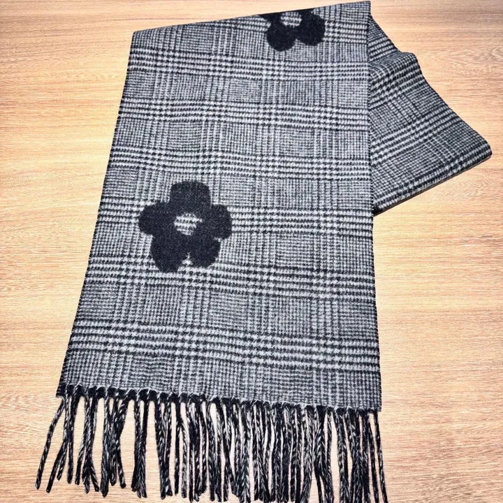 スーパーコピー モスキーノ マフラー