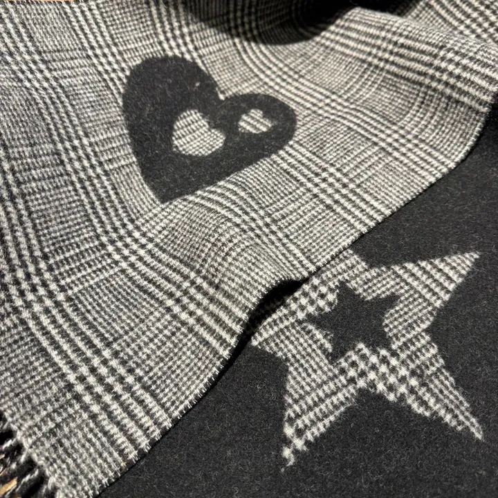 スーパーコピー モスキーノ マフラー