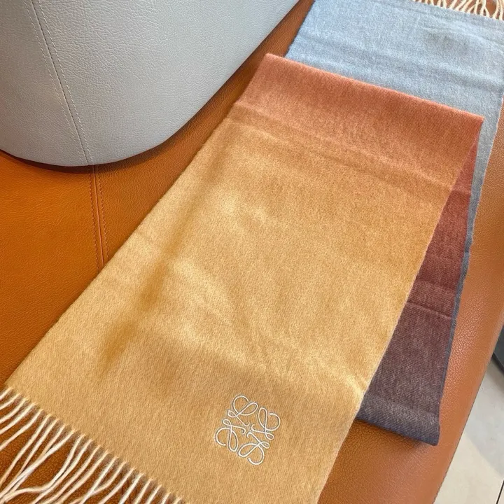 スーパーコピー ロエベ マフラー