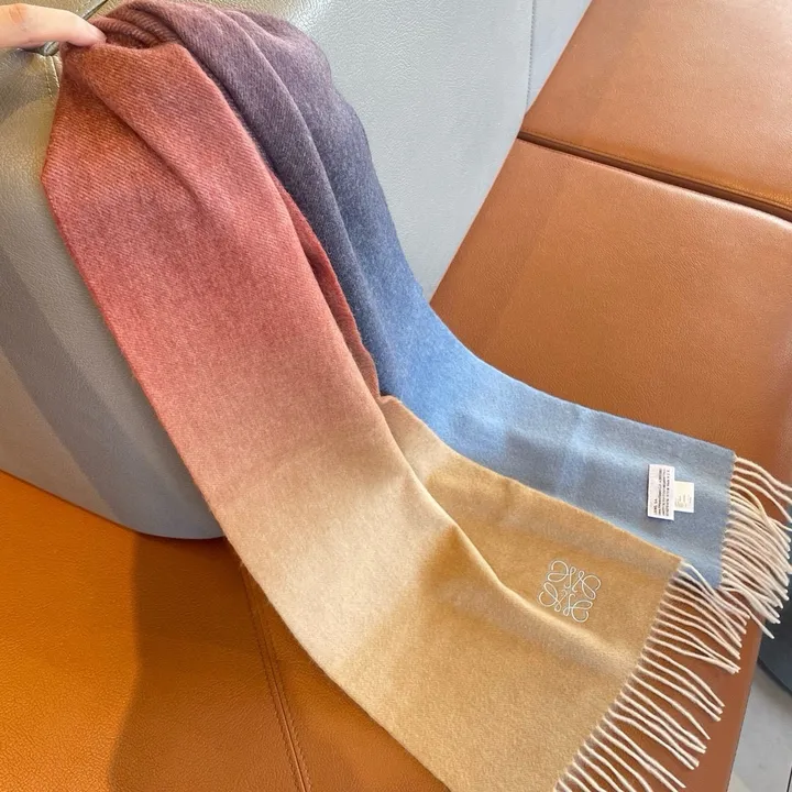 スーパーコピー ロエベ マフラー