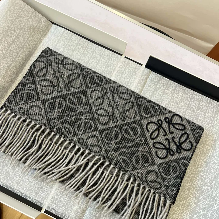 スーパーコピー ロエベ マフラー