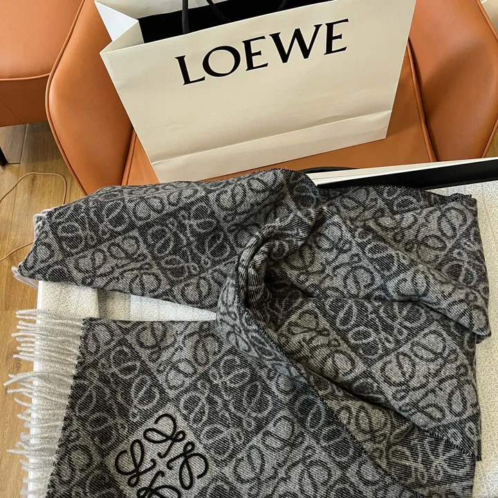 スーパーコピー ロエベ マフラー