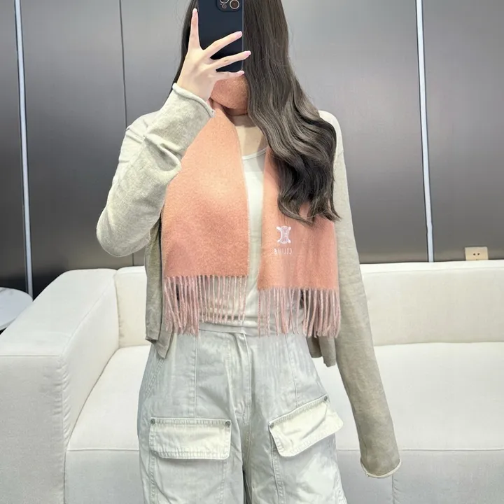 スーパーコピー セリーヌ マフラー