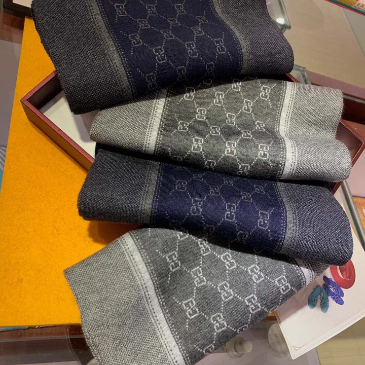 スーパーコピー グッチ マフラー