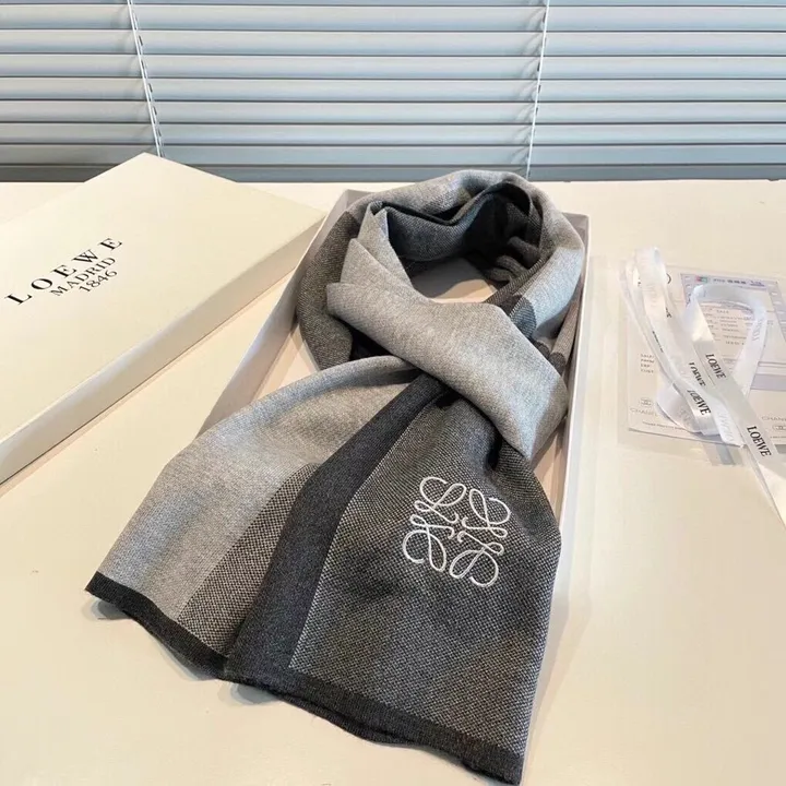 スーパーコピー ロエベ マフラー