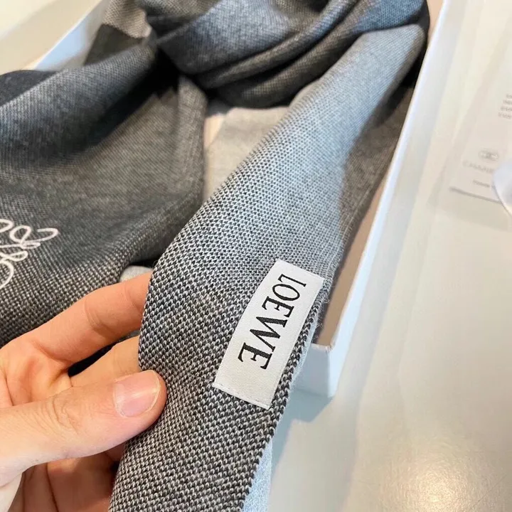 スーパーコピー ロエベ マフラー