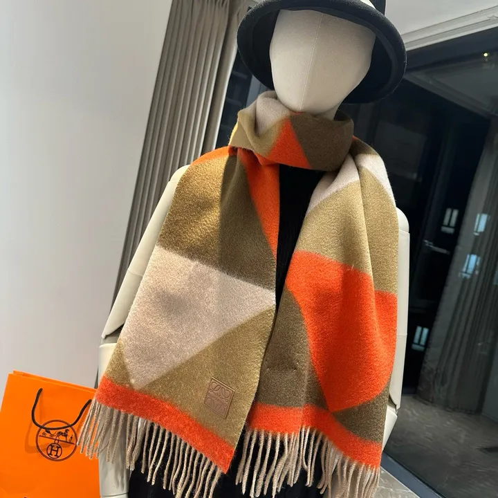 スーパーコピー ロエベ マフラー