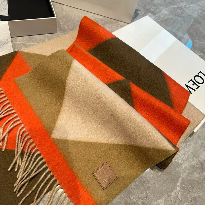 スーパーコピー ロエベ マフラー