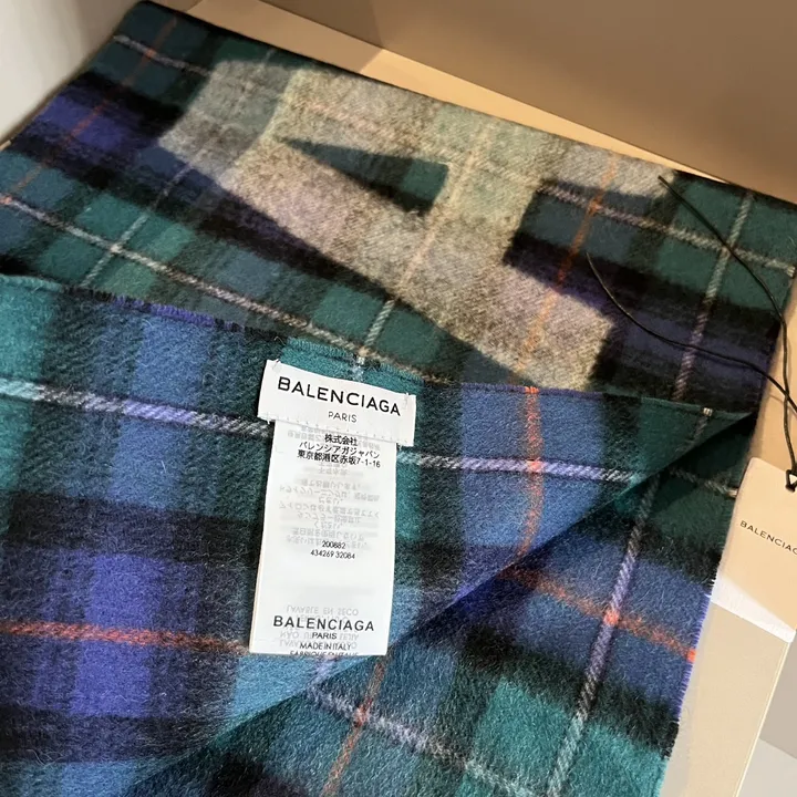 スーパーコピー バレンシアガ マフラー