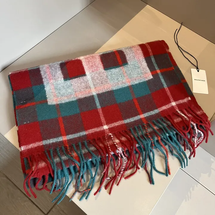 スーパーコピー バレンシアガ マフラー