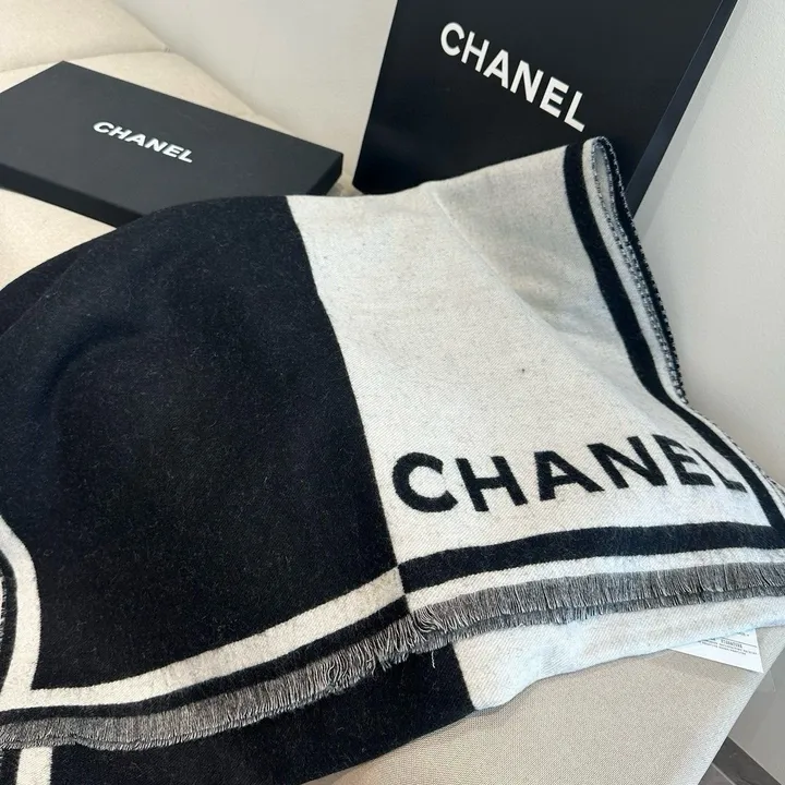 スーパーコピー シャネル マフラー