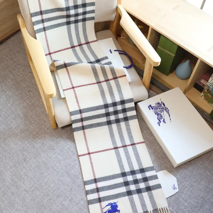 スーパーコピー バーバリー ス マフラー