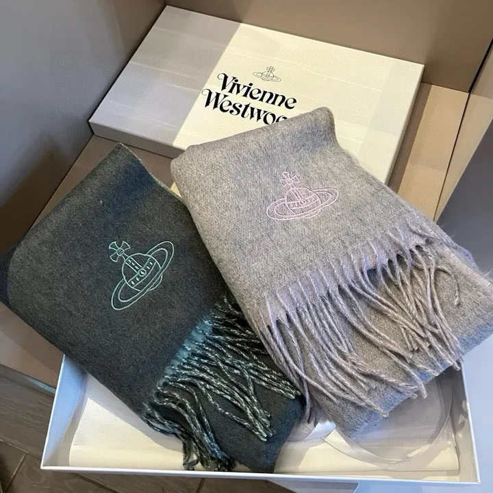 スーパーコピー ヴィヴィアン・ウエストウッド マフラー