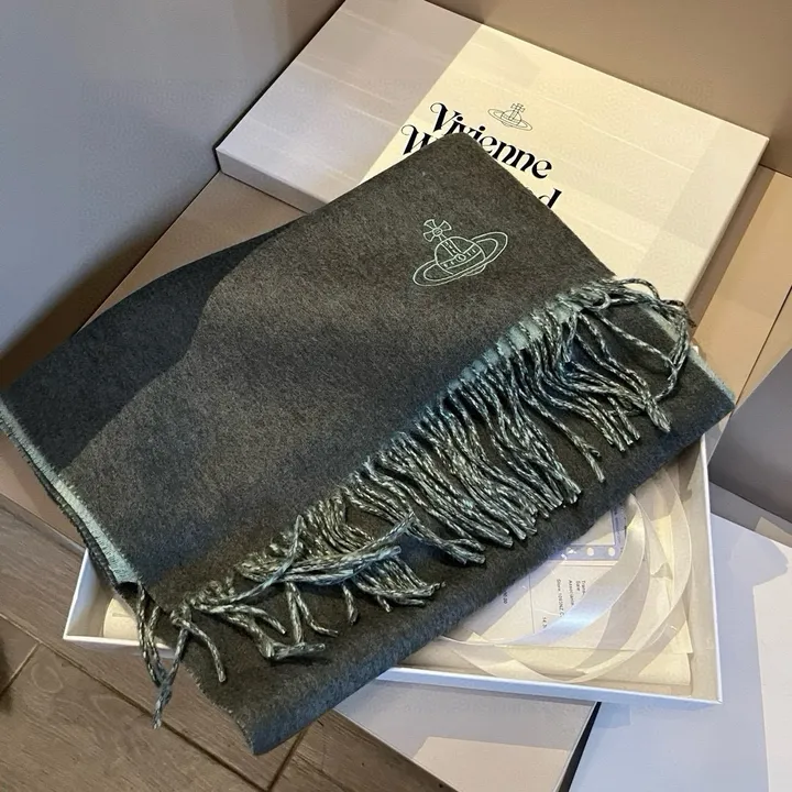 スーパーコピー ヴィヴィアン・ウエストウッド マフラー