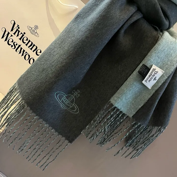 スーパーコピー ヴィヴィアン・ウエストウッド マフラー