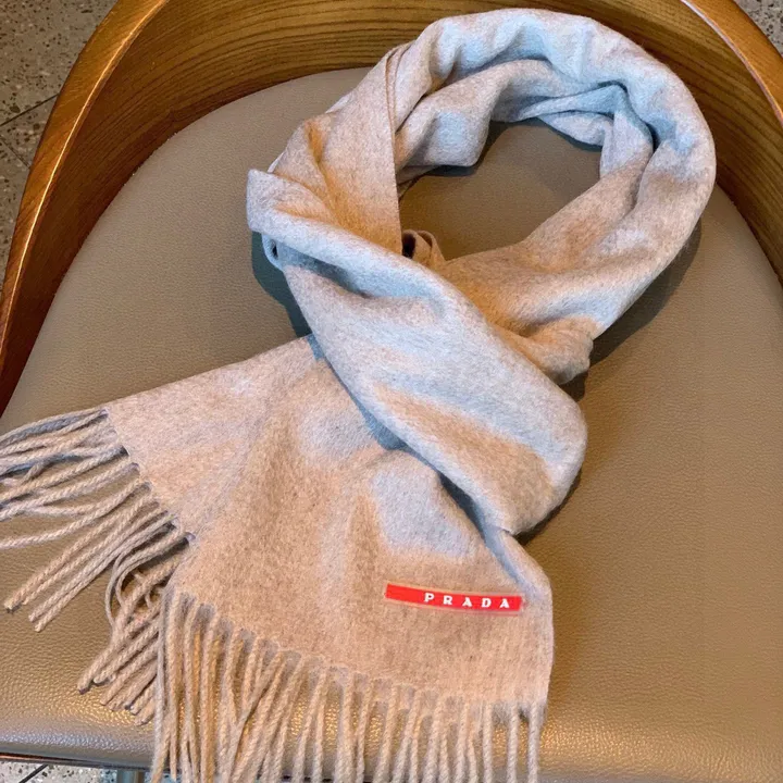 スーパーコピー プラダ マフラー