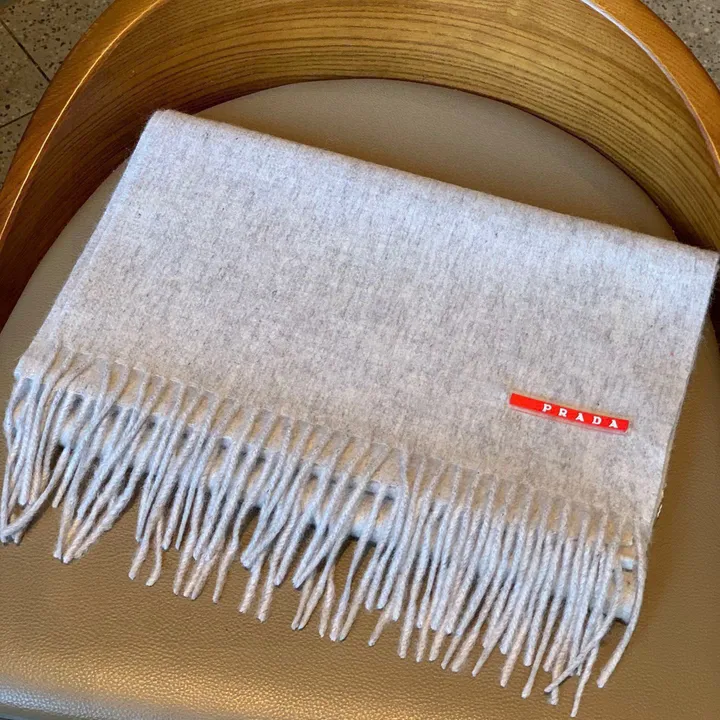 スーパーコピー プラダ マフラー