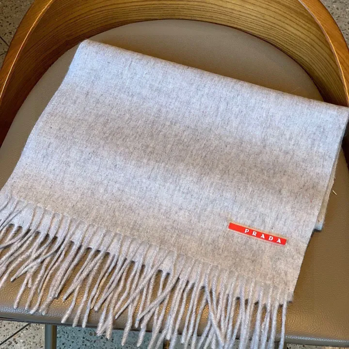 スーパーコピー プラダ マフラー