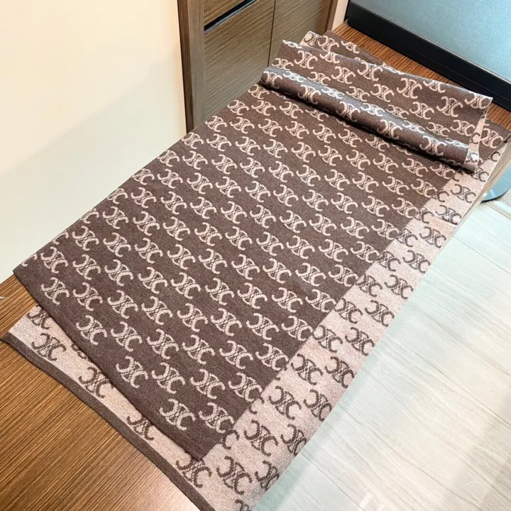 スーパーコピー セリーヌ マフラー