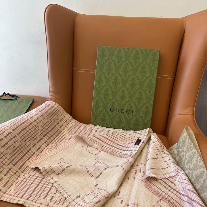 スーパーコピー グッチ マフラー