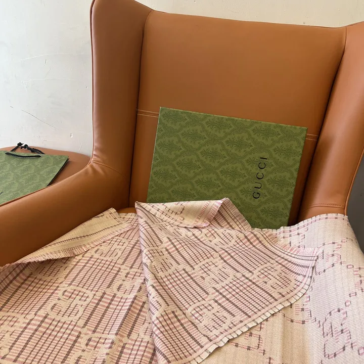 スーパーコピー グッチ マフラー