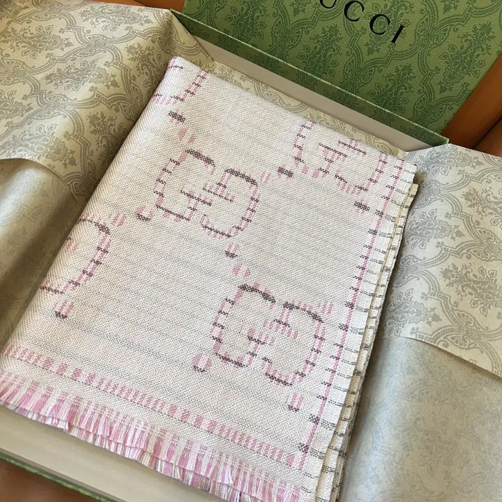 スーパーコピー グッチ マフラー