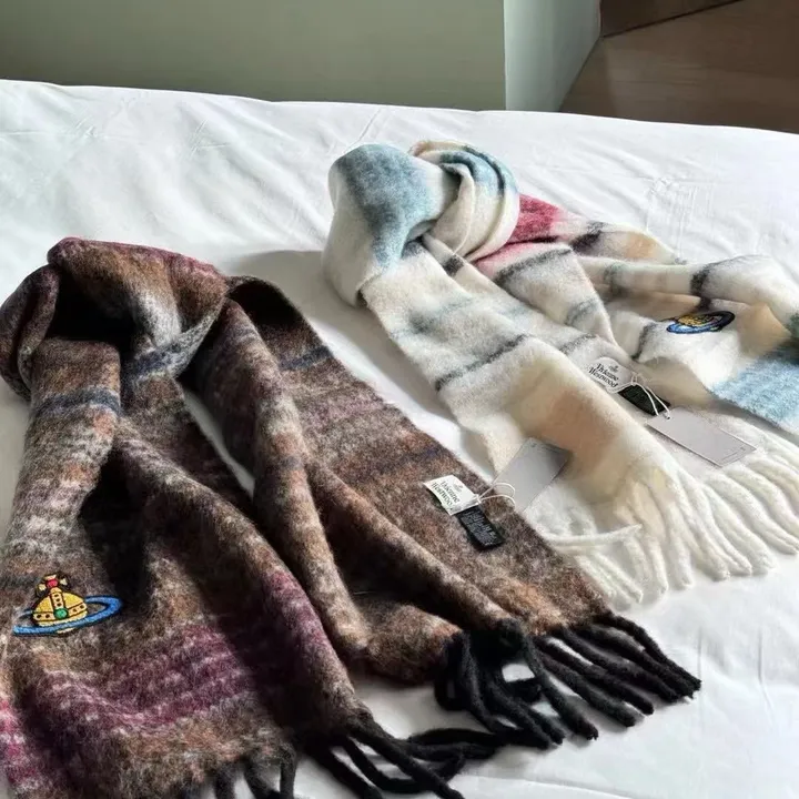 スーパーコピー ヴィヴィアン・ウエストウッド マフラー