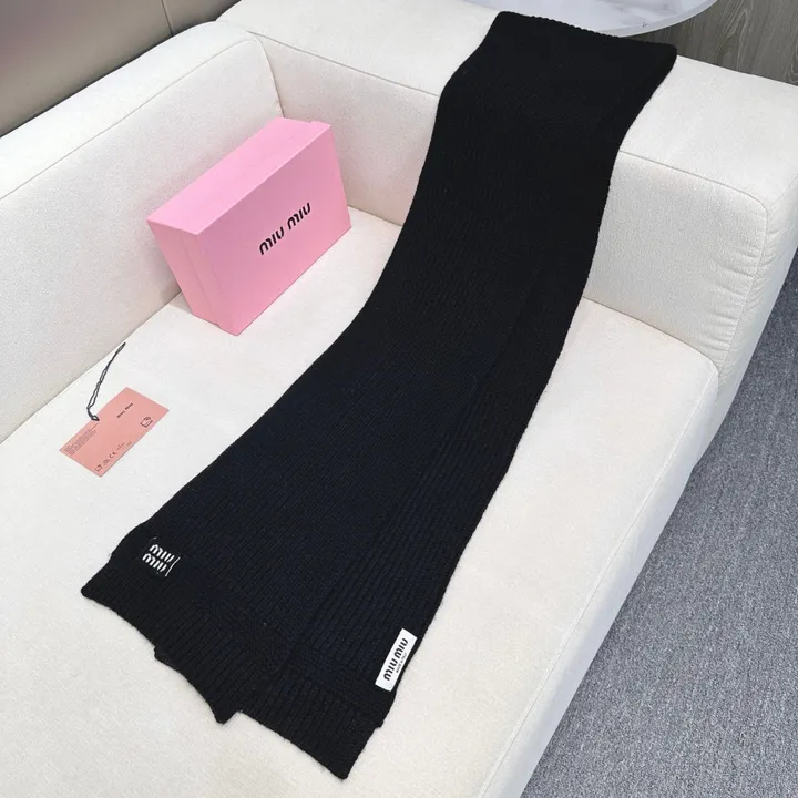 スーパーコピー ミュウミュウ マフラー