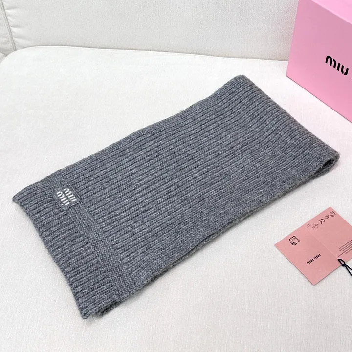 スーパーコピー ミュウミュウ マフラー