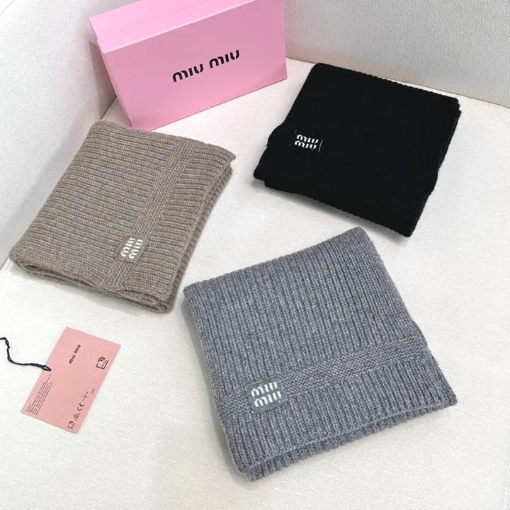 スーパーコピー ミュウミュウ マフラー