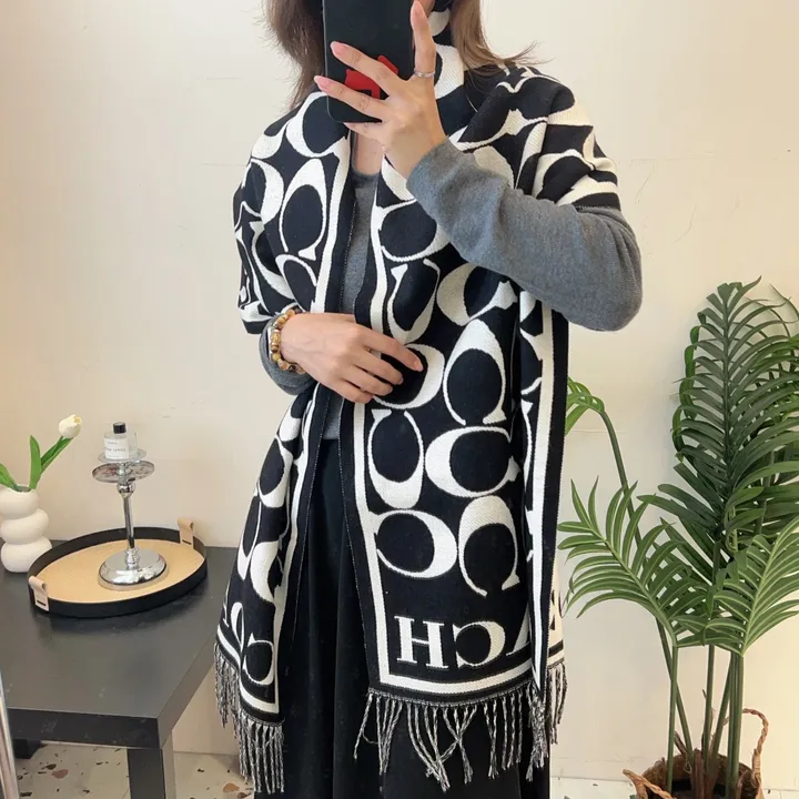 スーパーコピー コーチ マフラー