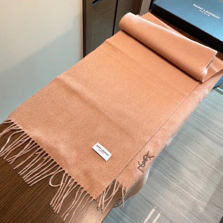 スーパーコピー バレンシアガ マフラー