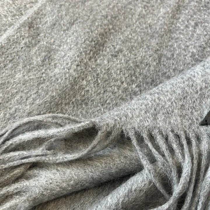 スーパーコピー フェンディ マフラー