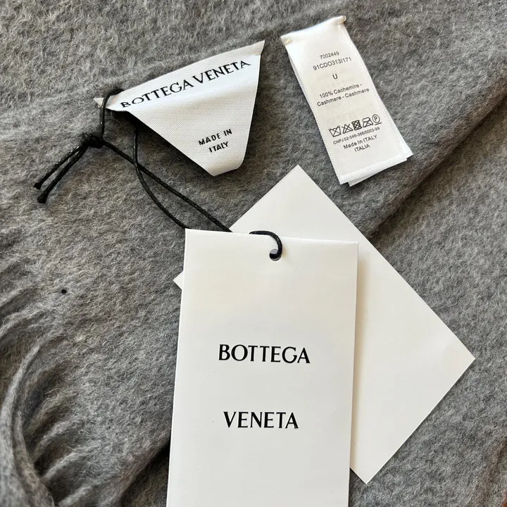 スーパーコピー フェンディ マフラー