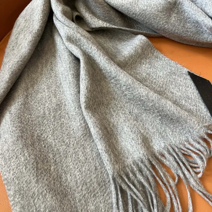 スーパーコピー フェンディ マフラー