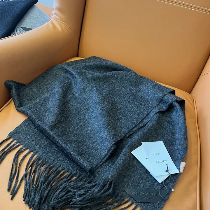 スーパーコピー フェンディ マフラー